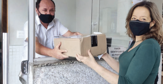 Formalizando protocolo para entrega de encomendas