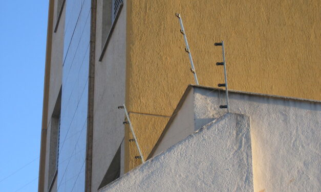 Manutenção de cercas elétricas garante segurança perimetral