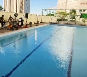 Shows para varandas ganham adeptos e animam o isolamento social