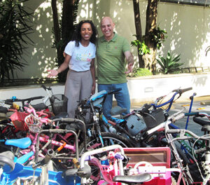 Projeto social recebe bicicletas abandonadas em condomínios para doação
