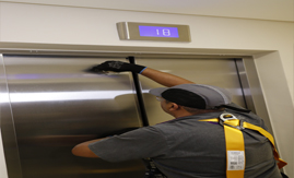 Manutenção preventiva em elevadores nos condomínios