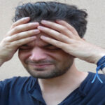 Enxaqueca: as causas podem estar na sua rotina