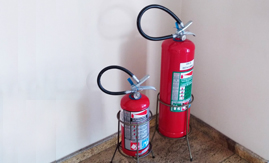 Síndicos têm obrigação legal de recarregar extintores