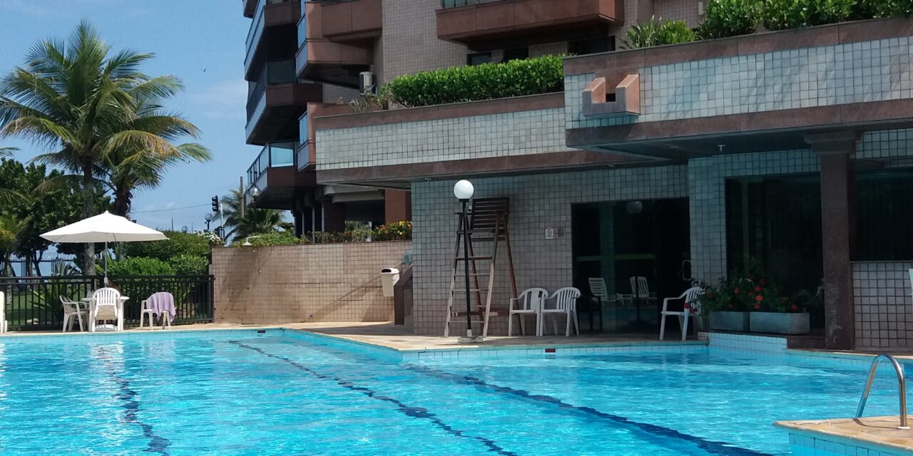 Verão com piscinas seguras
