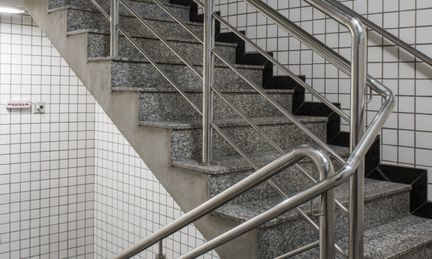 Corrimãos devem se adequar às normas da ABNT