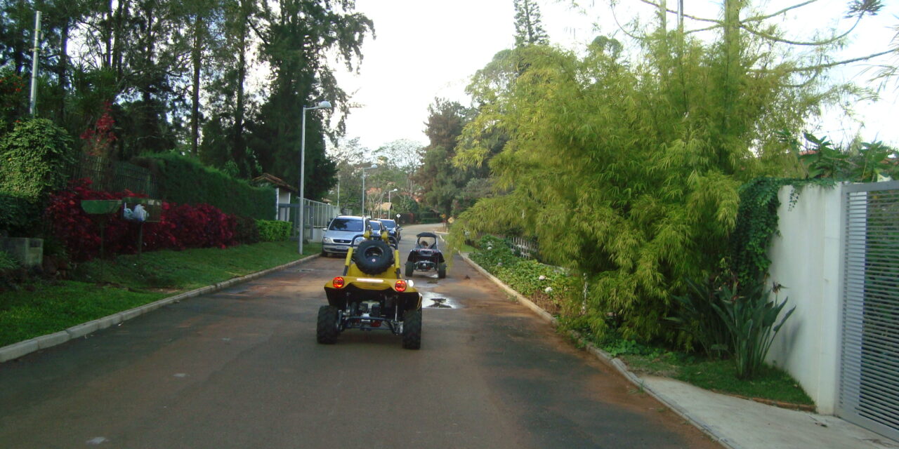 Leis de trânsito são válidas dentro dos condomínios