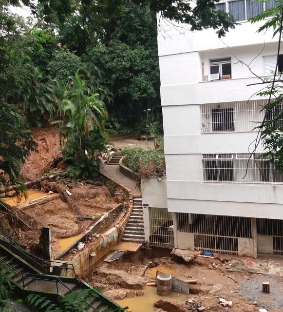 Danos provocados pelas chuvas devem ser indenizados pela prefeitura