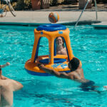 Piscinas em condomínios: por que a exigência de químico é ilegal