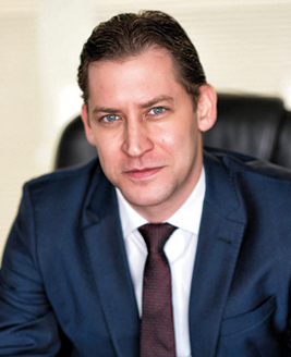 Dr. Rodrigo Karpat